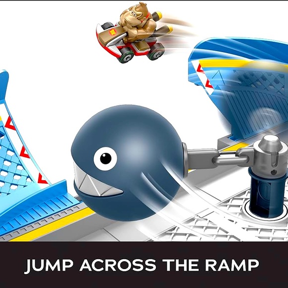 Hot Wheels Mario Kart Chain Chomp Track Set. - Picture 10 of 14